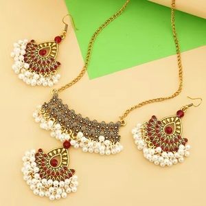Gorgeous Boho Style Vintage Jewelry Set